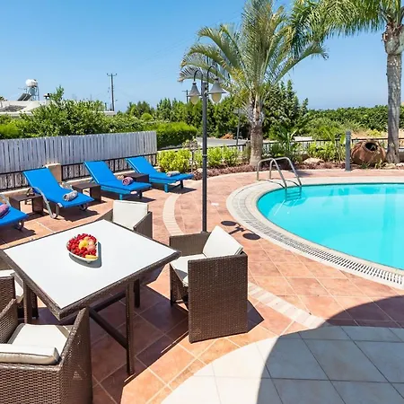 Nantia Villa Coral Bay
