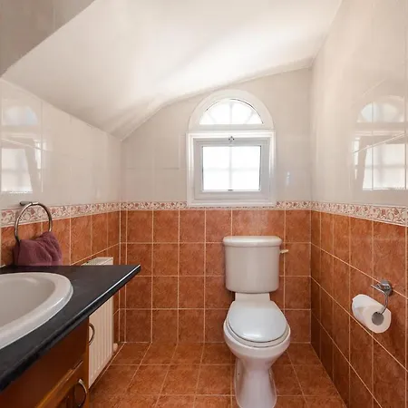 Nantia Villa